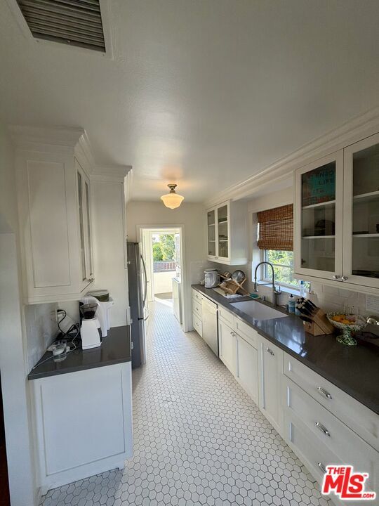 Building Photo - 11338 Cashmere St