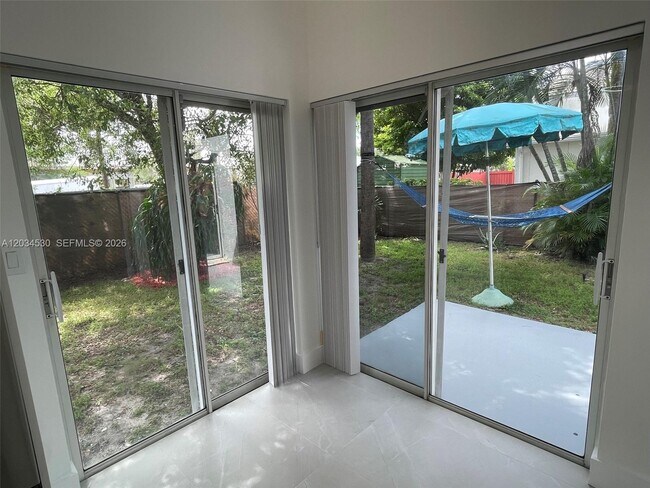 Building Photo - 3325 NW 79th Way