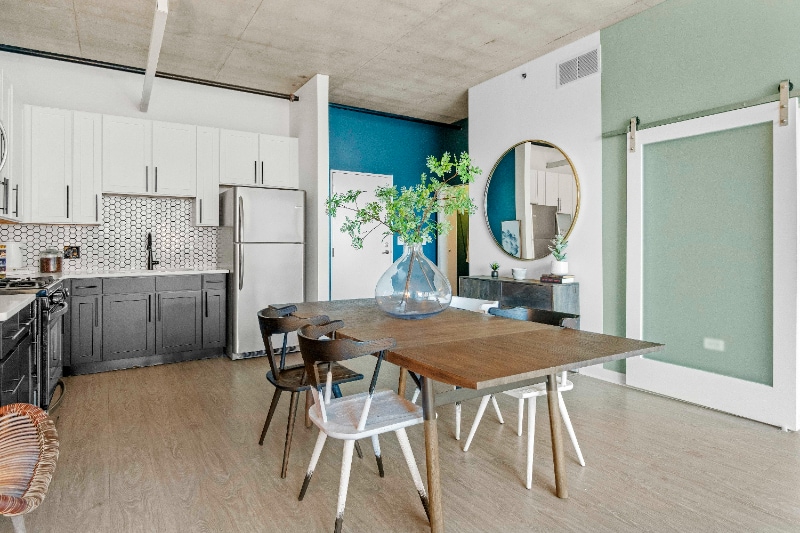 Building Photo - 1389 S State St