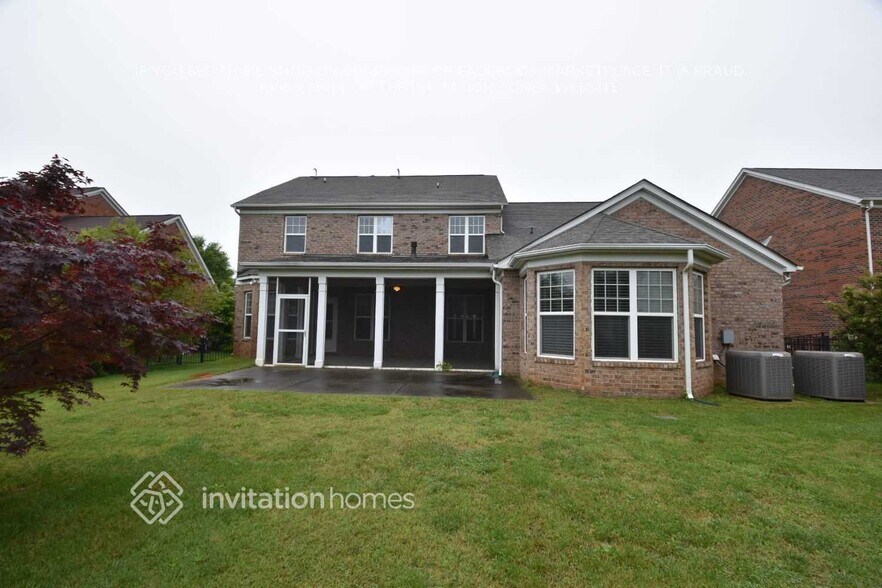 Building Photo - 10814 Bask Ct