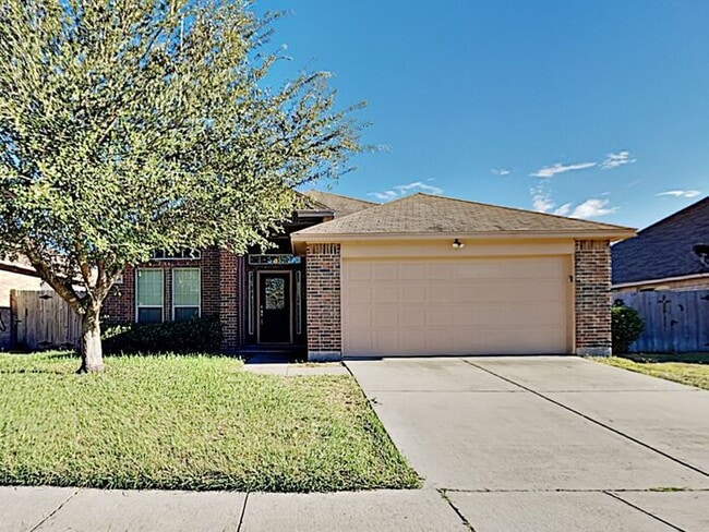 Building Photo - No Application Fees*