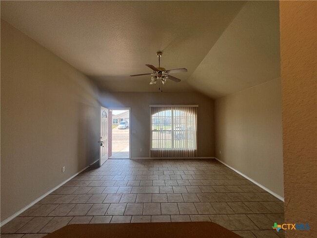 Building Photo - 1309 Cavalry Ln