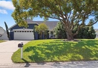 Building Photo - 5517 Loma Vista Dr E