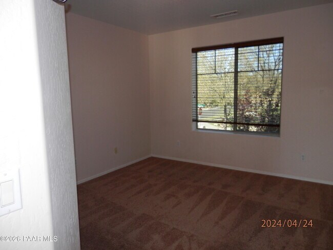 Building Photo - 7036 N Lantern Ln E
