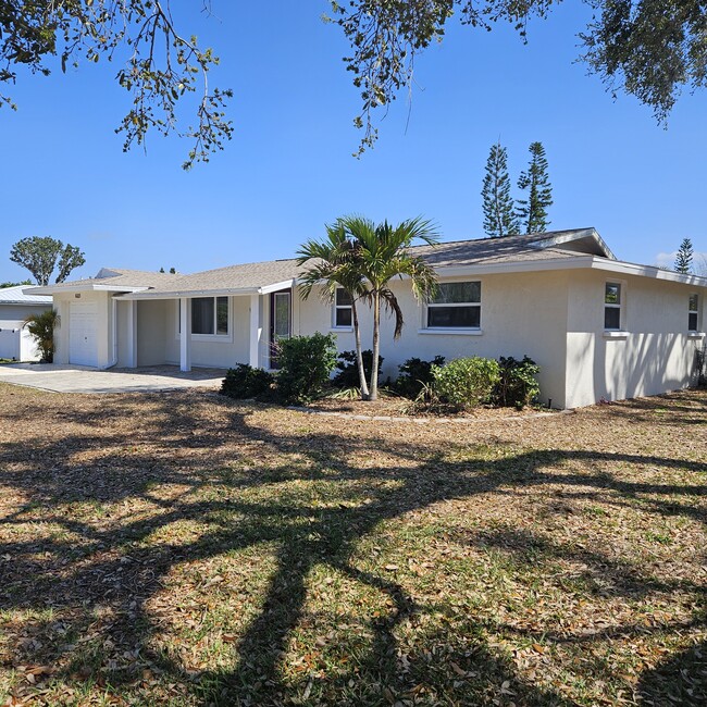 Building Photo - 6815 Anchor Way