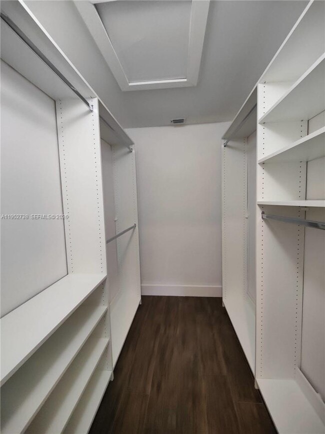 Building Photo - 5201 SW 31st Ave