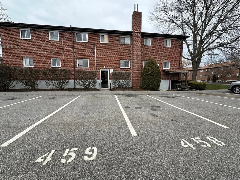 Building Photo - 28 Bryon Rd