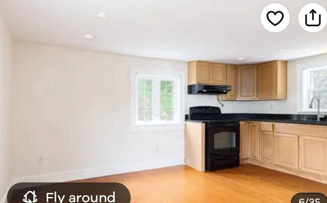Building Photo - 586 NY-213
