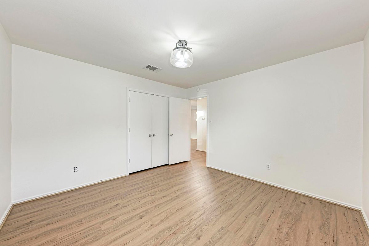 Building Photo - 12740 Bella Pkwy