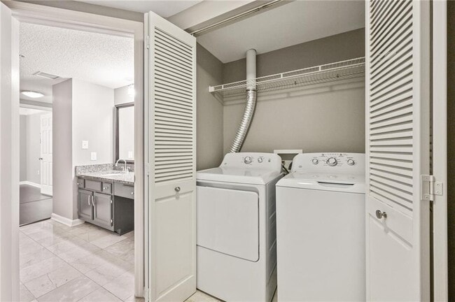 Building Photo - 199 14th St NE