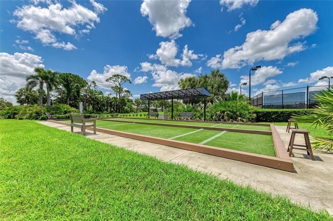 Building Photo - 9560 High Gate Dr
