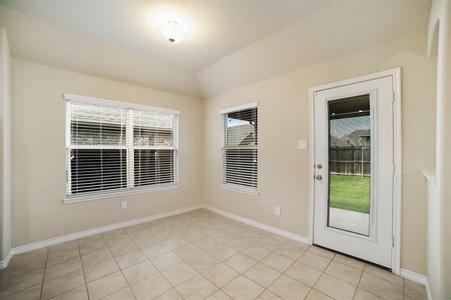 Building Photo - 2104 Lake Pine Dr