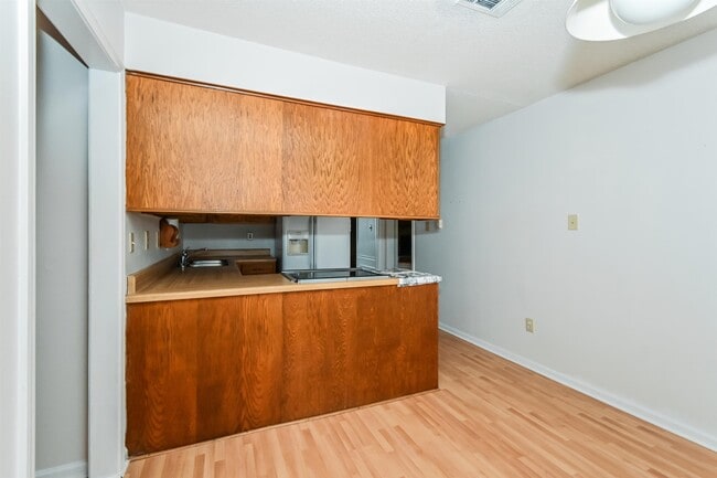 Building Photo - 499 Bedlington Dr