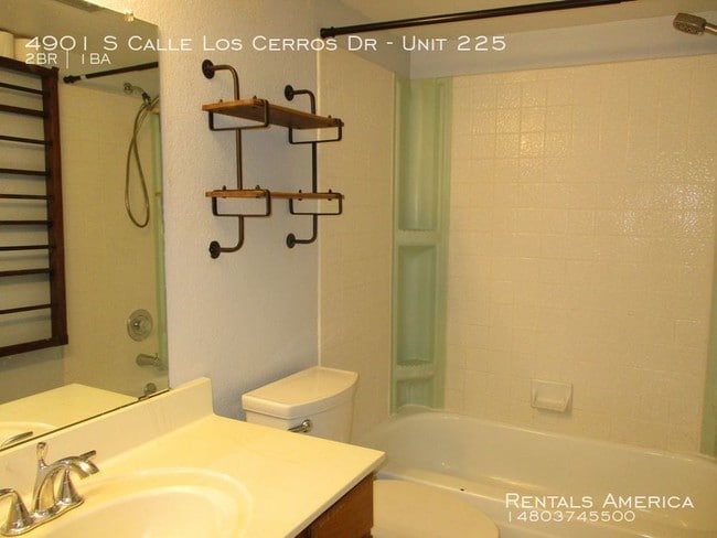 Building Photo - GATED! Townhouse w/ Garage in Tempe!