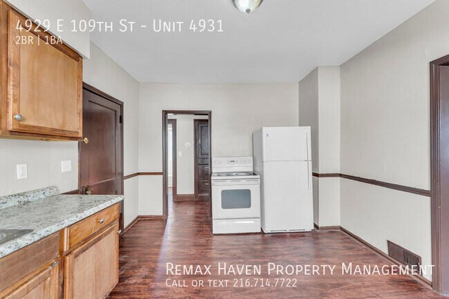 Building Photo - 4929 E 109th St