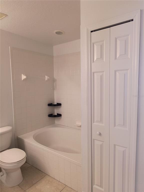 Building Photo - 1657 Windsor Oak Ct