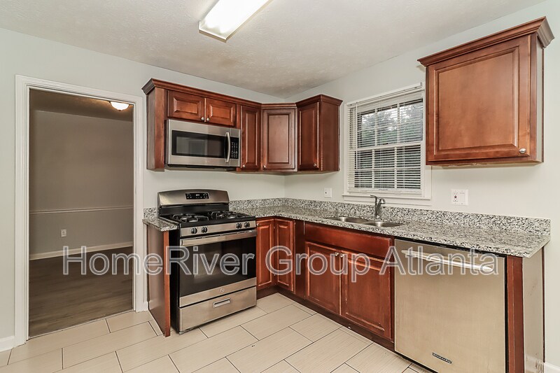 Building Photo - 4423 Inlet Rd
