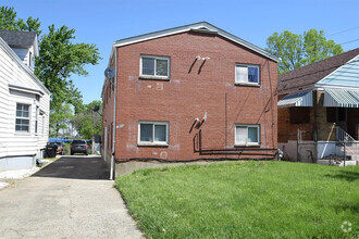 Building Photo - 1924 Portman Ave