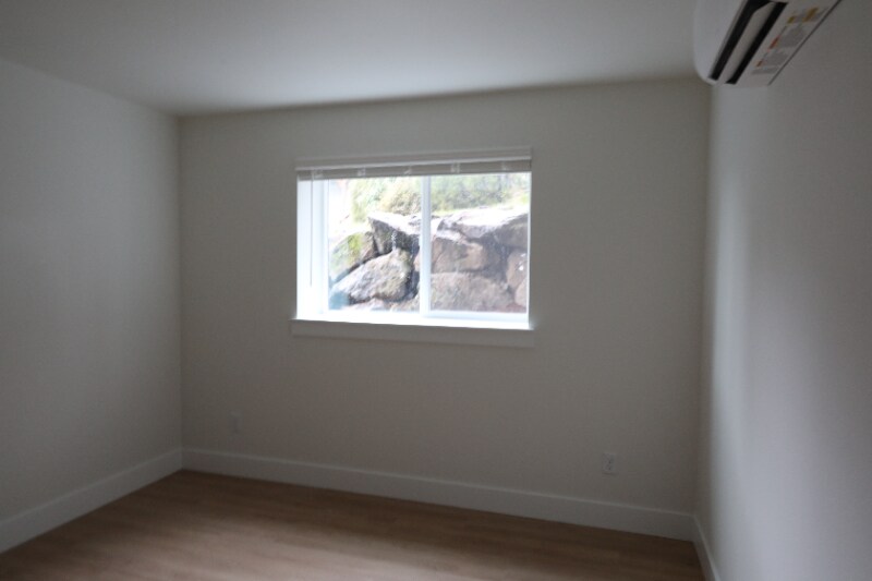 Building Photo - 12905 SE Ridgecrest Rd