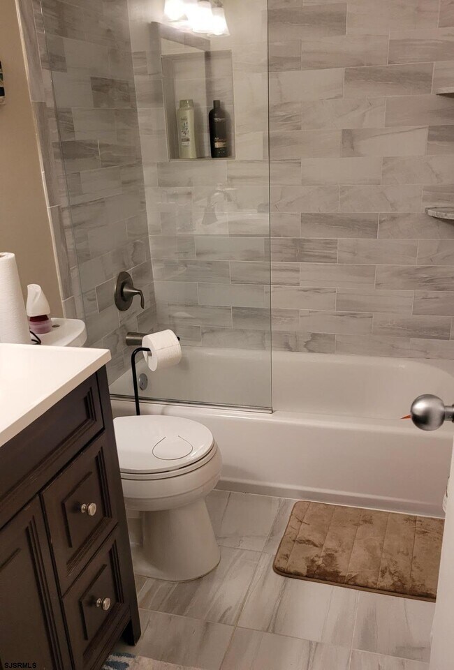 Building Photo - 4800 Boardwalk