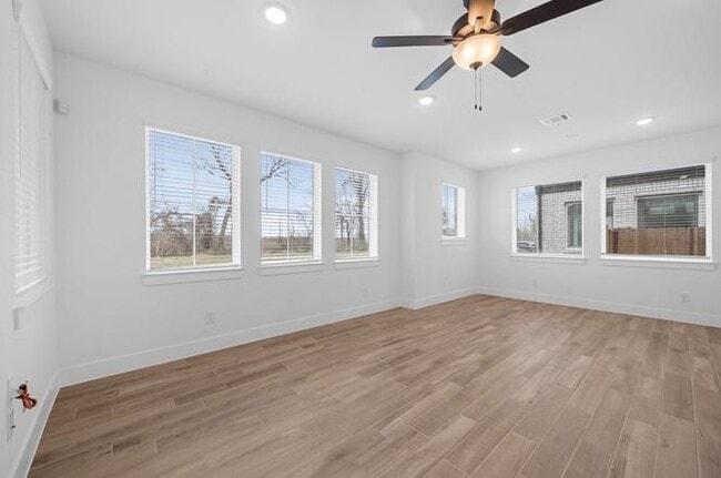 Building Photo - 1308 Shaded Rock Dr