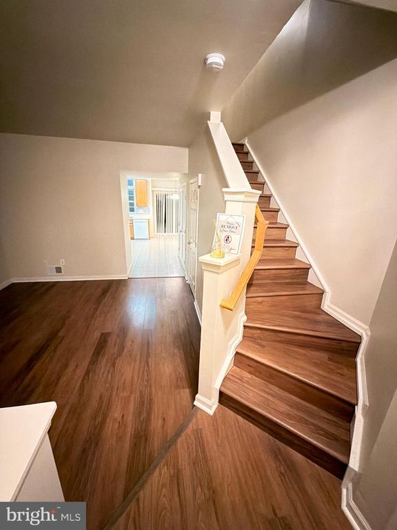 Building Photo - 21076 Bitterroot Terrace