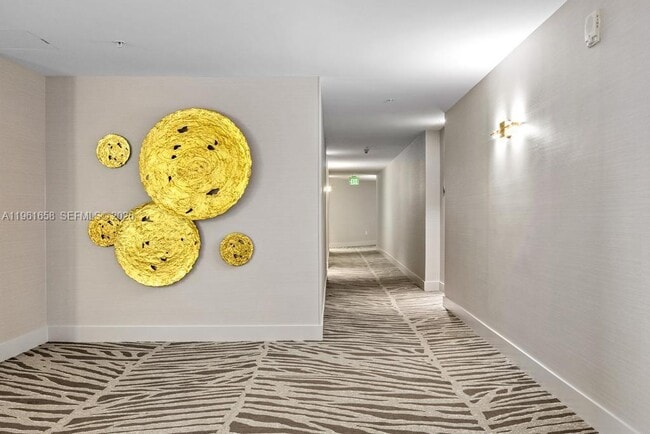 Building Photo - 7910 Harbor Island Dr