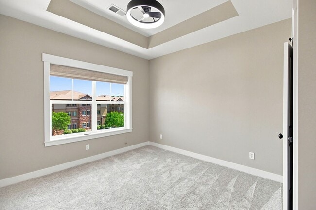 Building Photo - 4622 Hahns Peak Dr