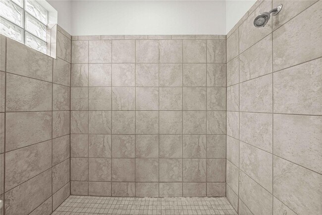 Building Photo - 7539 SW 64th St Rd