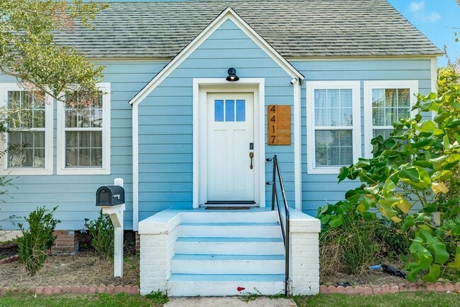 Building Photo - 4417 Avenue R