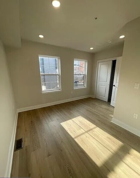 Building Photo - 4010 Conshohocken Ave