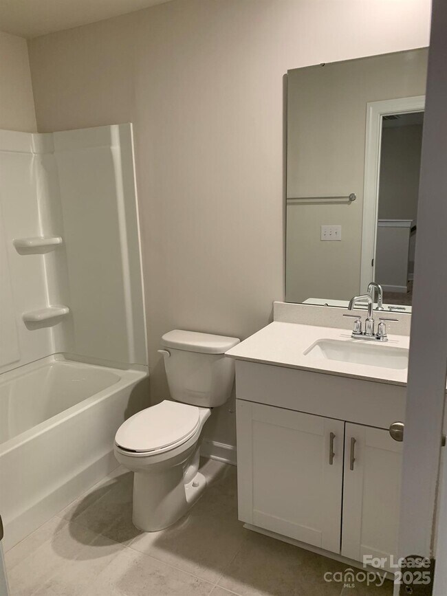 Building Photo - 2348 Belterra Dr