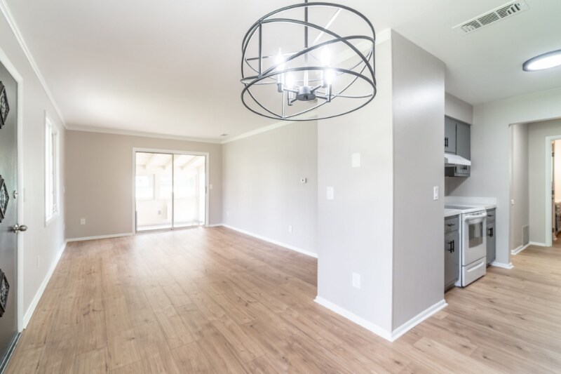 Building Photo - 3303 Hobson Rd