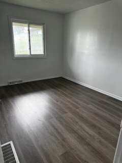 Building Photo - SeeMore Properties