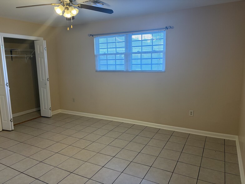 Building Photo - 6237 Catina St