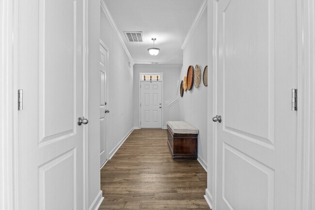 Building Photo - 1145 Camellia Dr