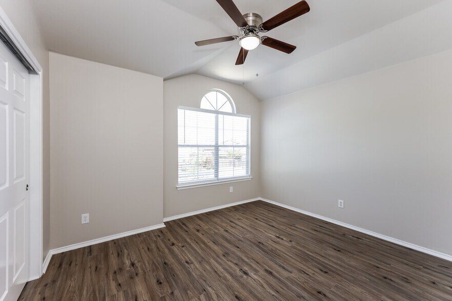 Building Photo - 12518 Millset Way