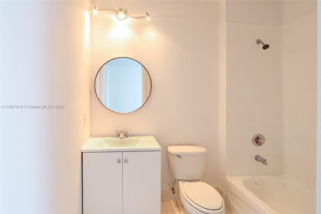 Building Photo - 2200 NE 4th Ave