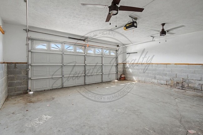 Building Photo - 105 Edgeview Dr