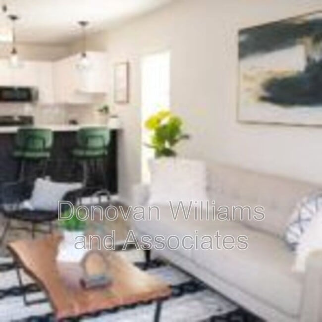 Building Photo - 2203 Kilborne Dr