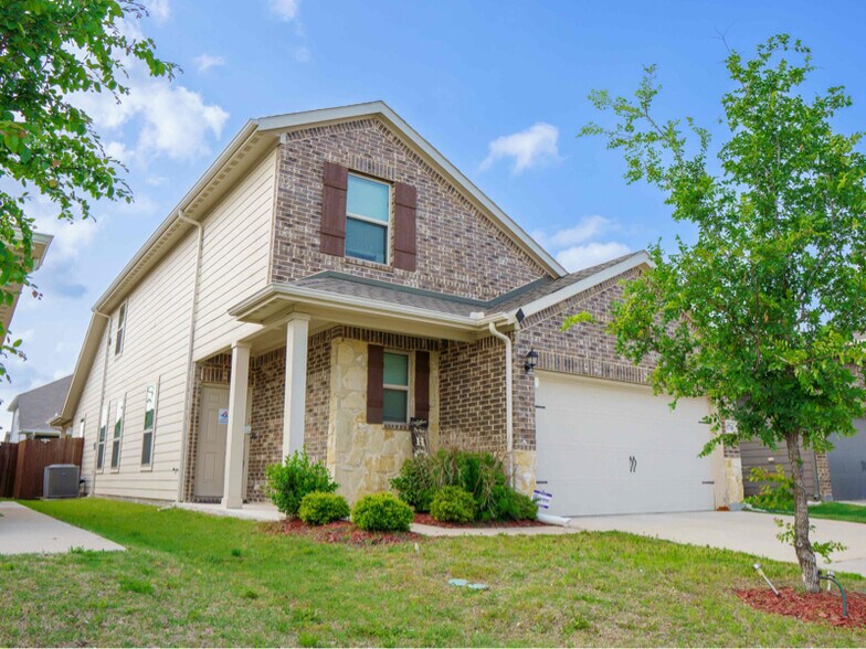 Building Photo - 1714 Cecil Crst Ln