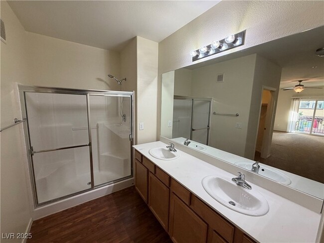 Building Photo - 50 Aura de Blanco St