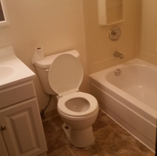 Building Photo - Willow Glen Apartments - 1 bedroom
