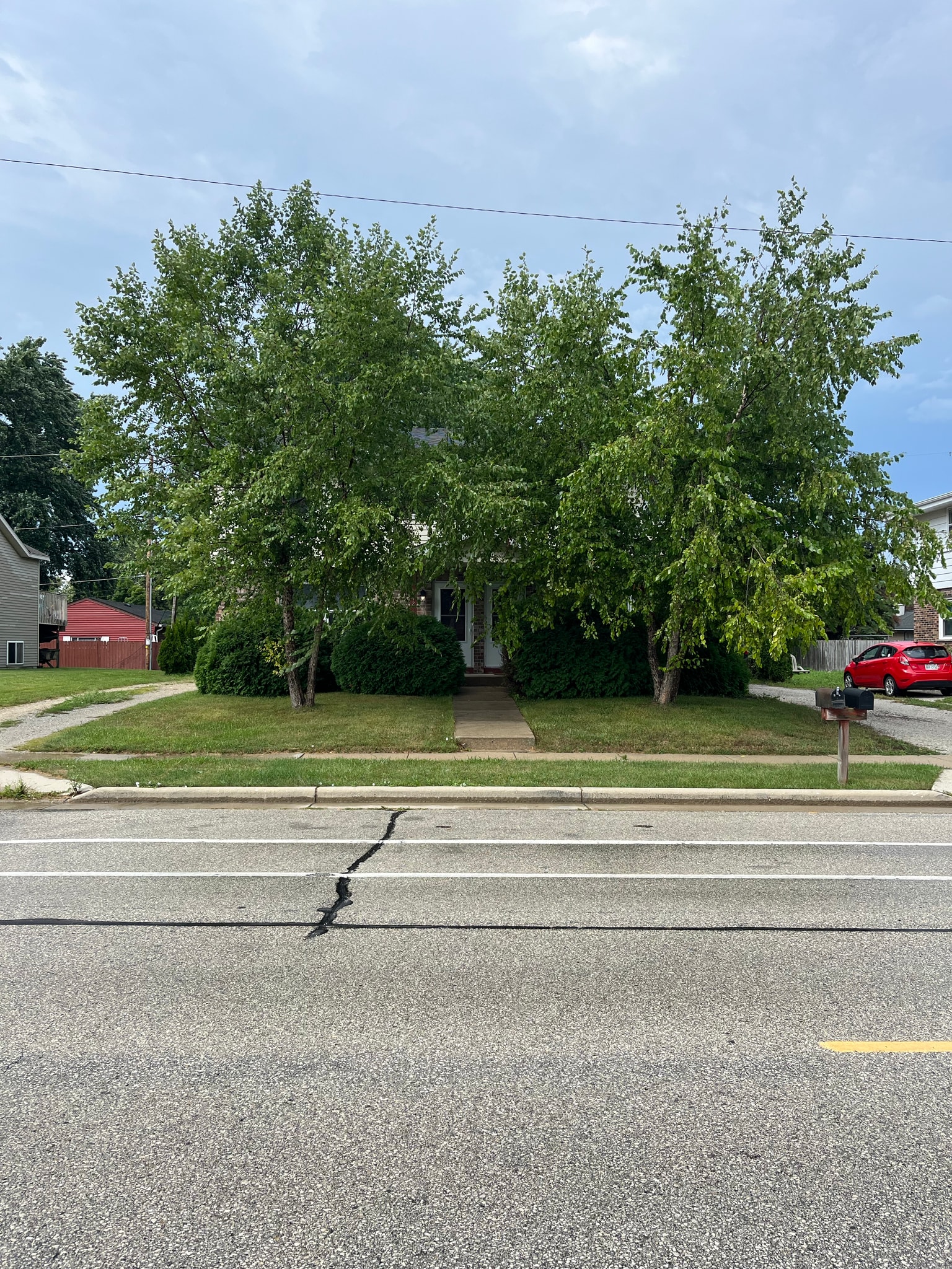 Building Photo - 9126 Broadway Dr