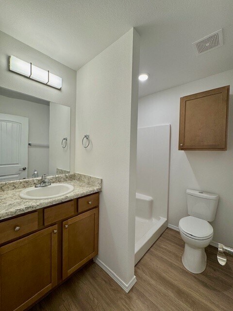 Building Photo - 2807 W Mockingbird Ln