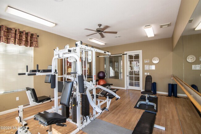 Building Photo - 1500 E Pusch Wilderness Dr