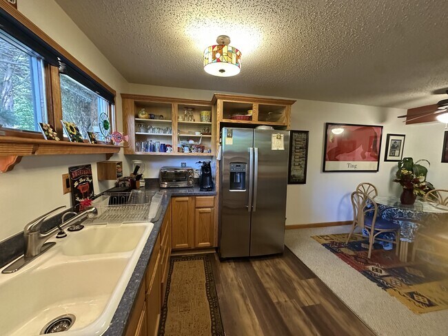Building Photo - 48 Holly Hill Dr