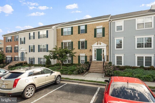 Building Photo - 103 Fort Evans Rd SE