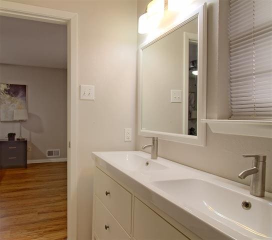 Building Photo - 6906 Kiva Ln