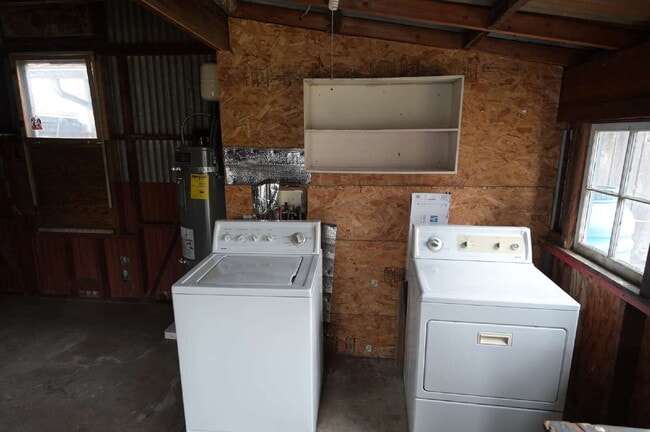 Building Photo - Studio in Sequim